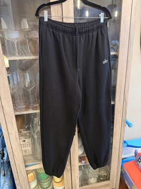 ALO Yoga Black Elastic Waist Joggers